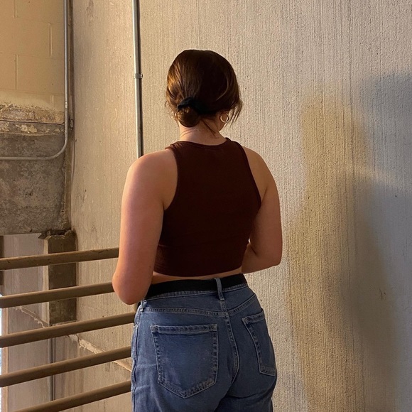 Meet your Posher, Alycea!! - Picture 3 of 7